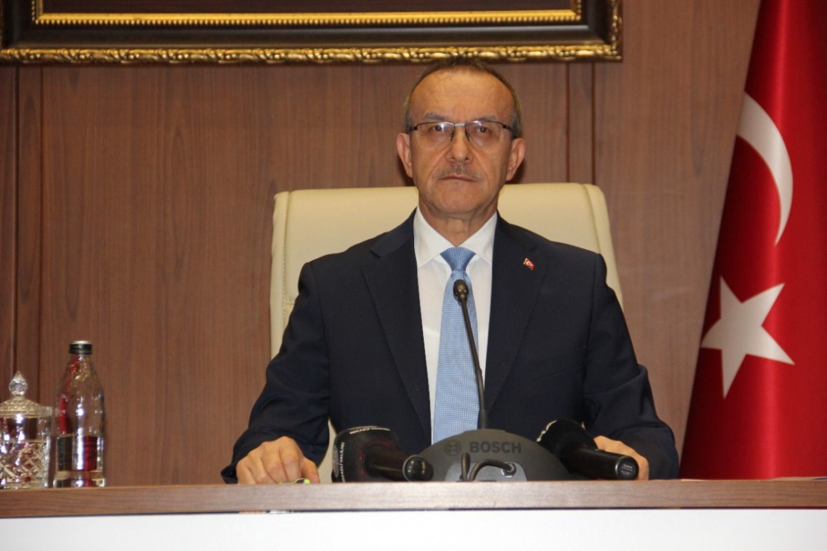 Vali Yavuz: “Kandıra yolunu daha hızlı bitirmeliyiz”