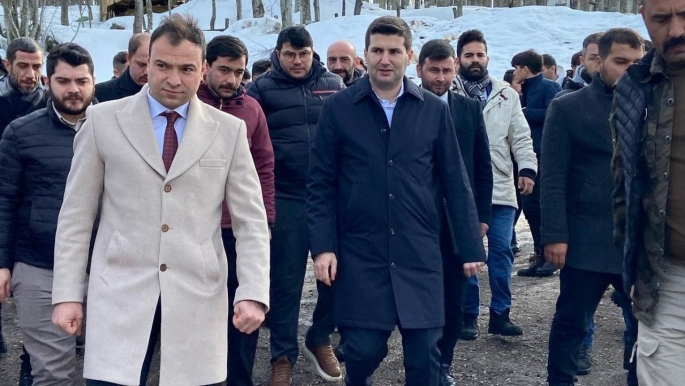 Beceriksizler, defolun gidin!