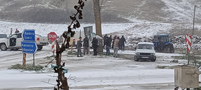 Kandıra Araman Sapağında Zincirleme Kaza