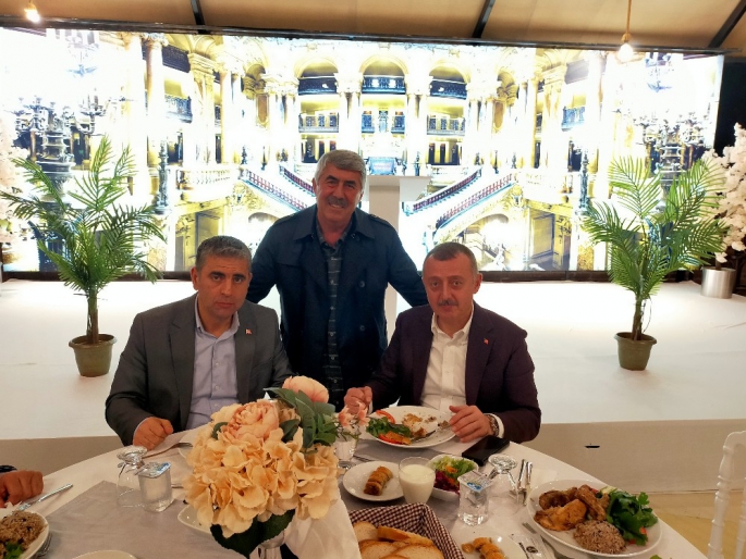 Kandıra'da 29 Yıldır Süren Geleneksel Hindi Ziyafeti 