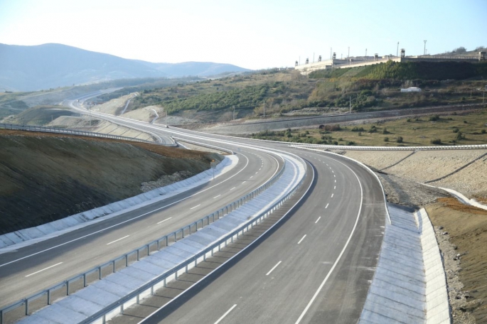 Kandıra yolunun 7.5 kilometresi hazır