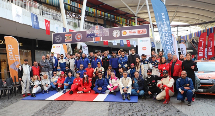 Ralli´nin yıldızları Kocaeli´de sahne aldı