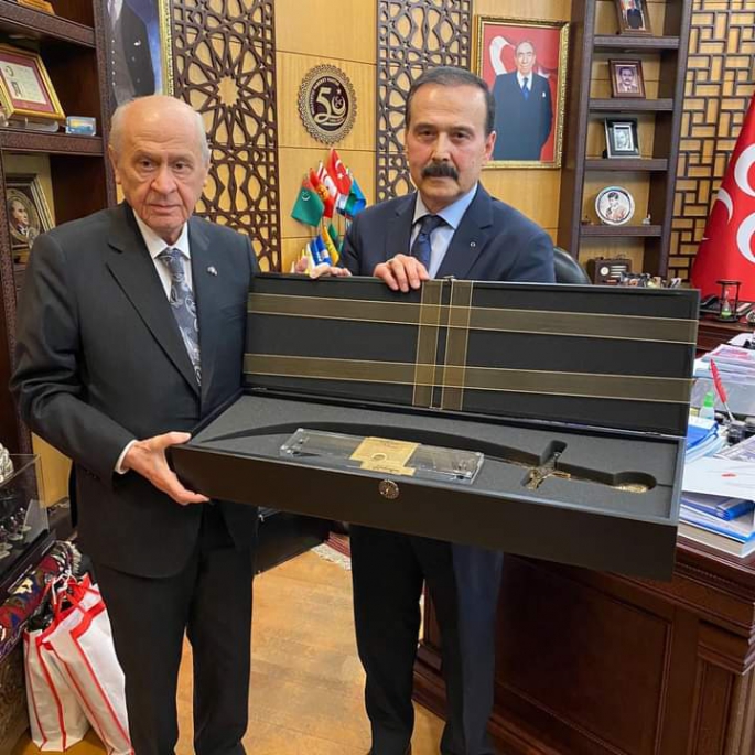 Yakup Kürşat Yılmaz'dan Galip Aykaç'a Bu Sokakları Sahipsiz Sanmayın 